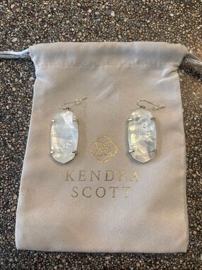 Kendra Scott Iridescent Earrings in Pearlescent White